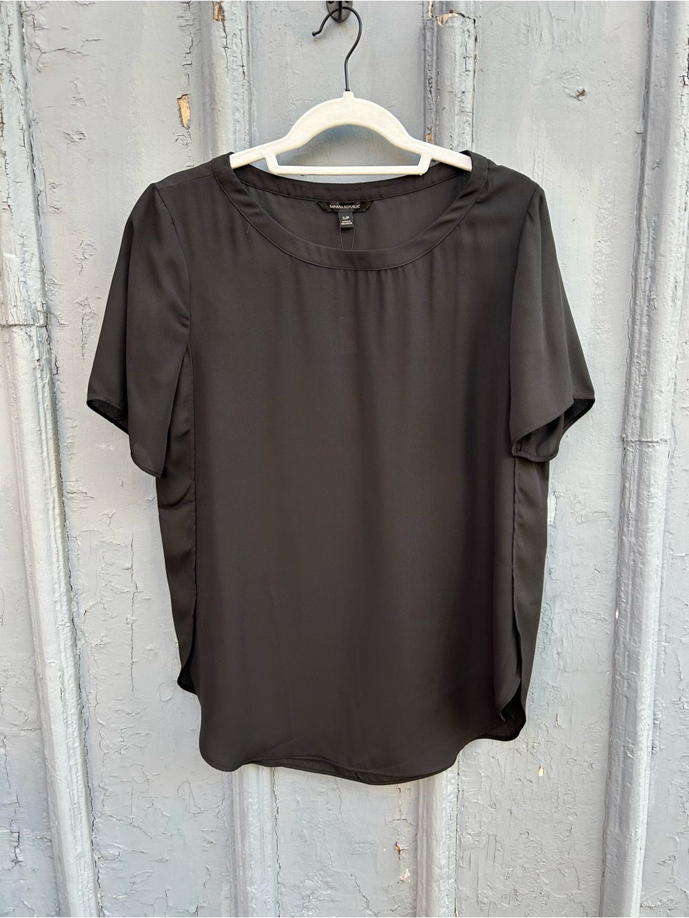 Banana Republic black Satin t-Shirt Blouse, BNWT, Small